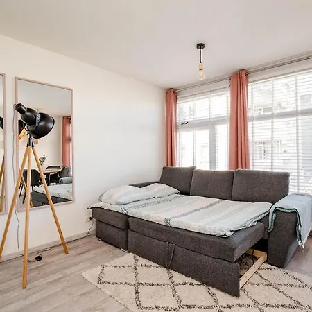 Amsterdam 44 * 赞德沃特